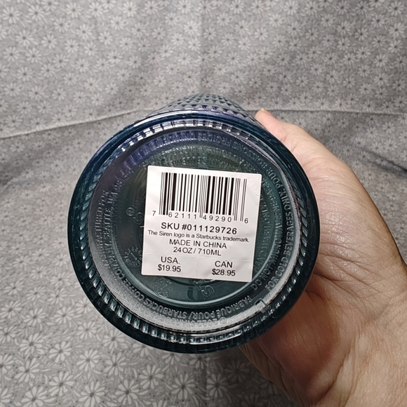 Starbucks Spring 2022 Iridescent Purple/Green Venti Tumbler Cup 24 oz NWT - Picture 6 of 8